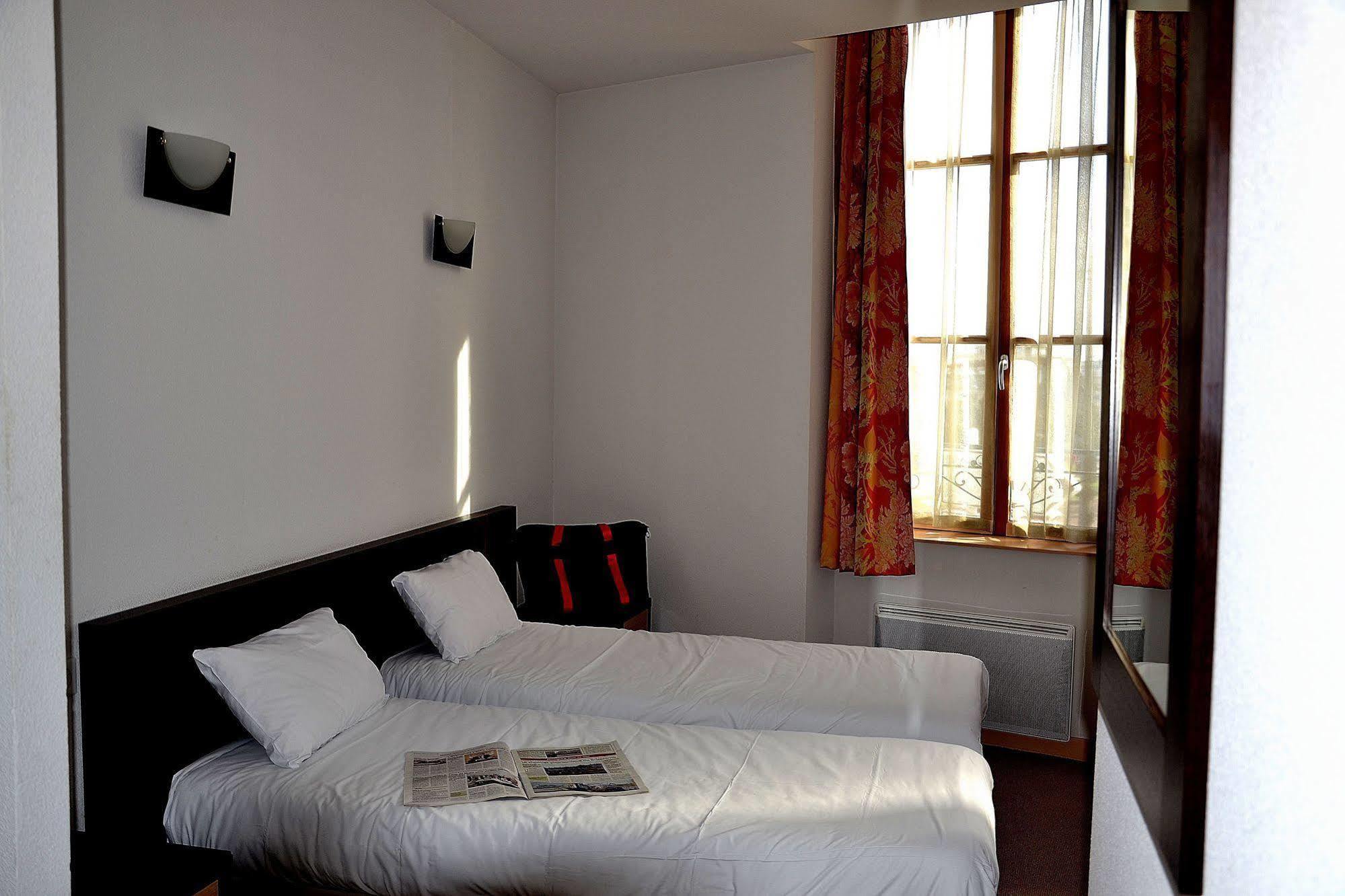 Hotel Les Benedictins Лимож Экстерьер фото