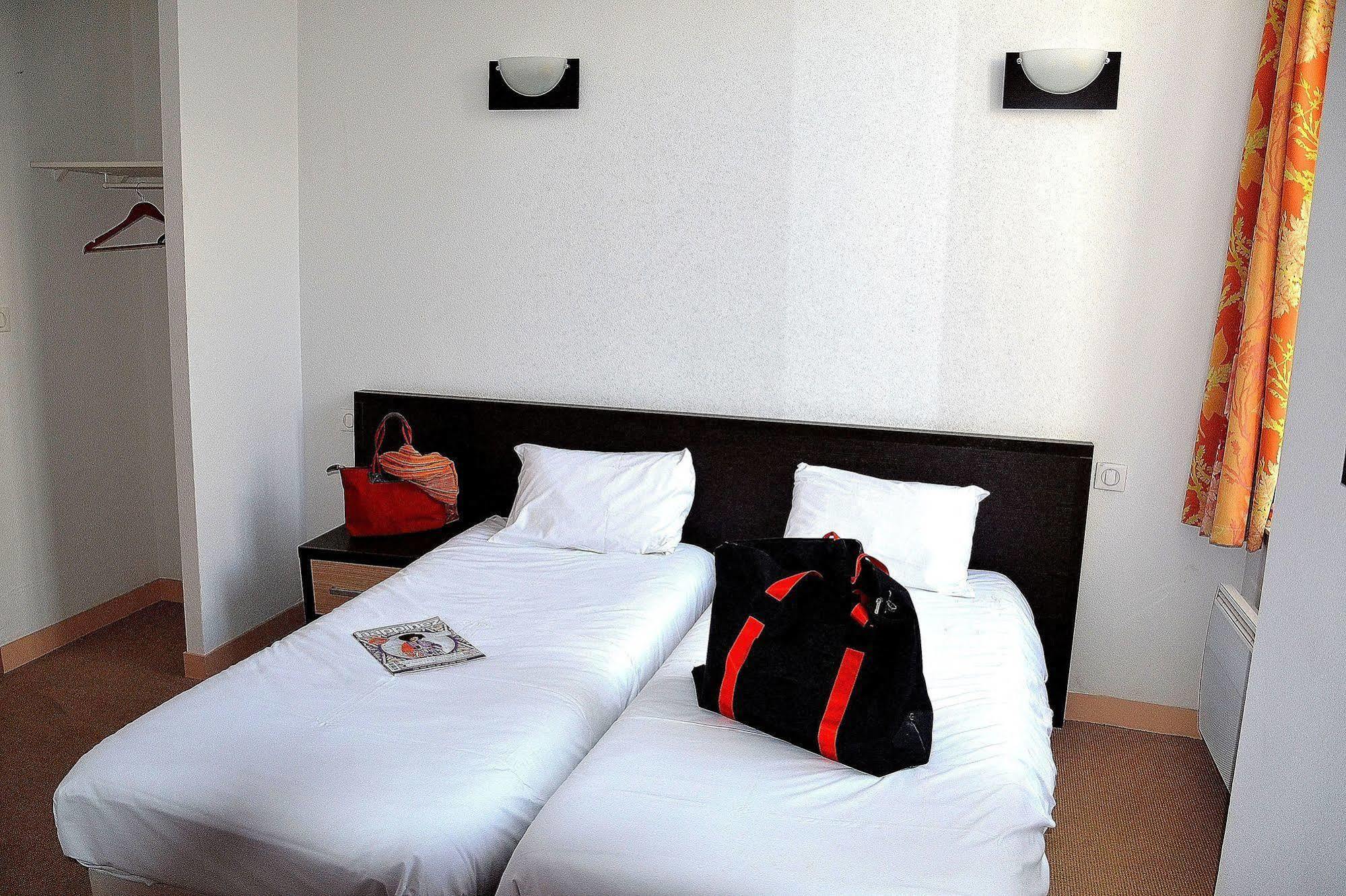 Hotel Les Benedictins Лимож Экстерьер фото